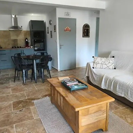 La Biscuiterie Holiday home *